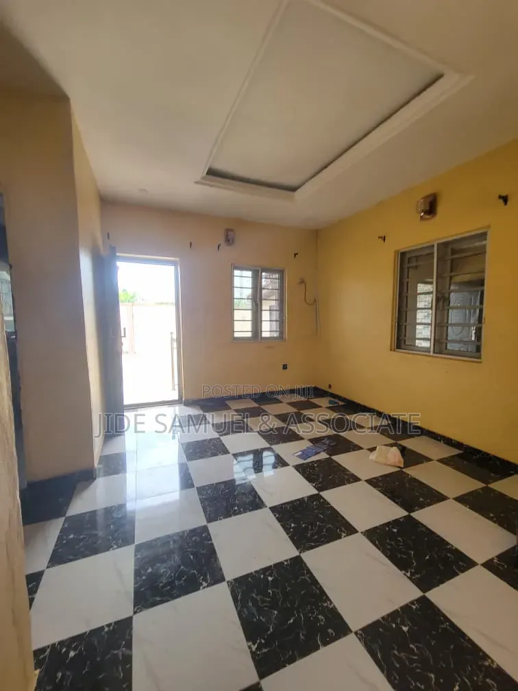 Mini Flat in Ado-Odo/Ota for rent