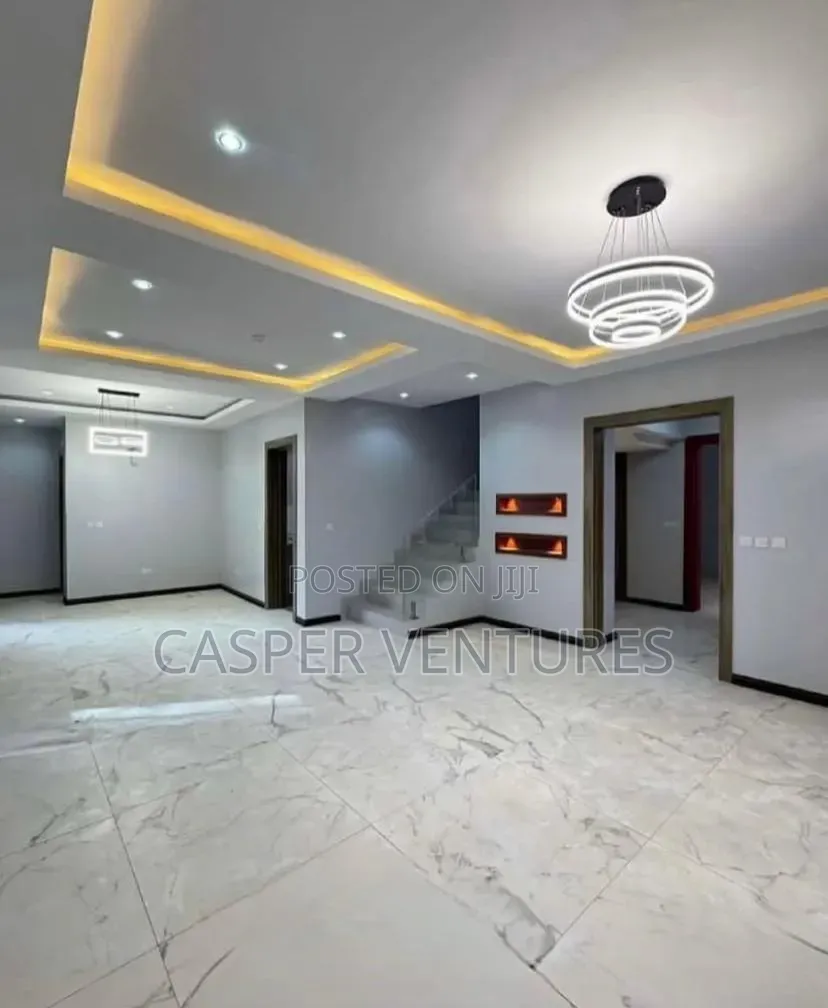 4bdrm Maisonette in Kasc, Lekki for rent