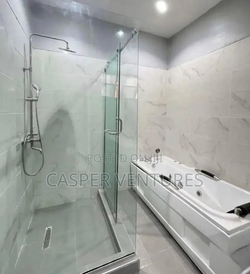 4bdrm Maisonette in Kasc, Lekki for rent