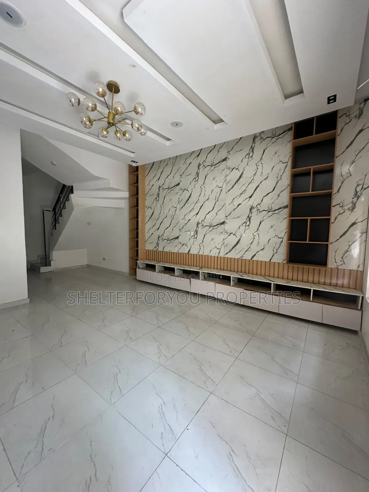 5bdrm Duplex in Ikate for sale