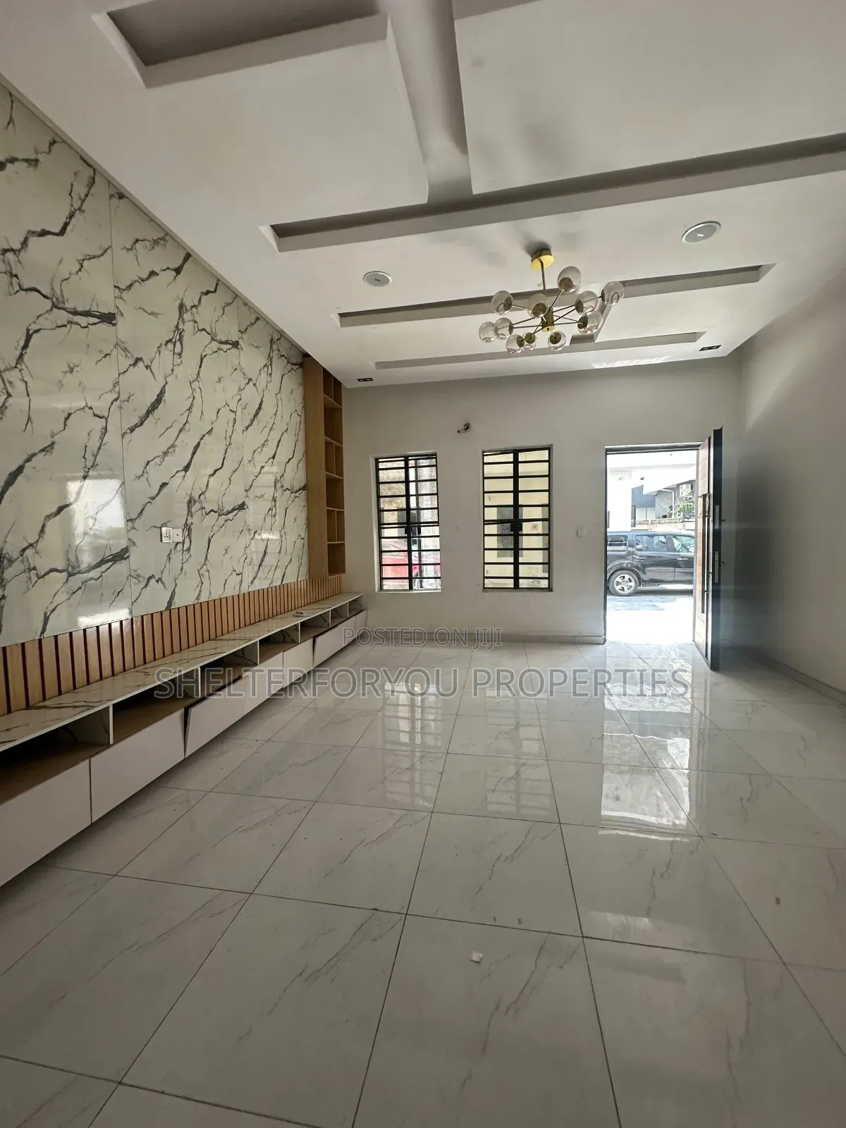 5bdrm Duplex in Ikate for sale