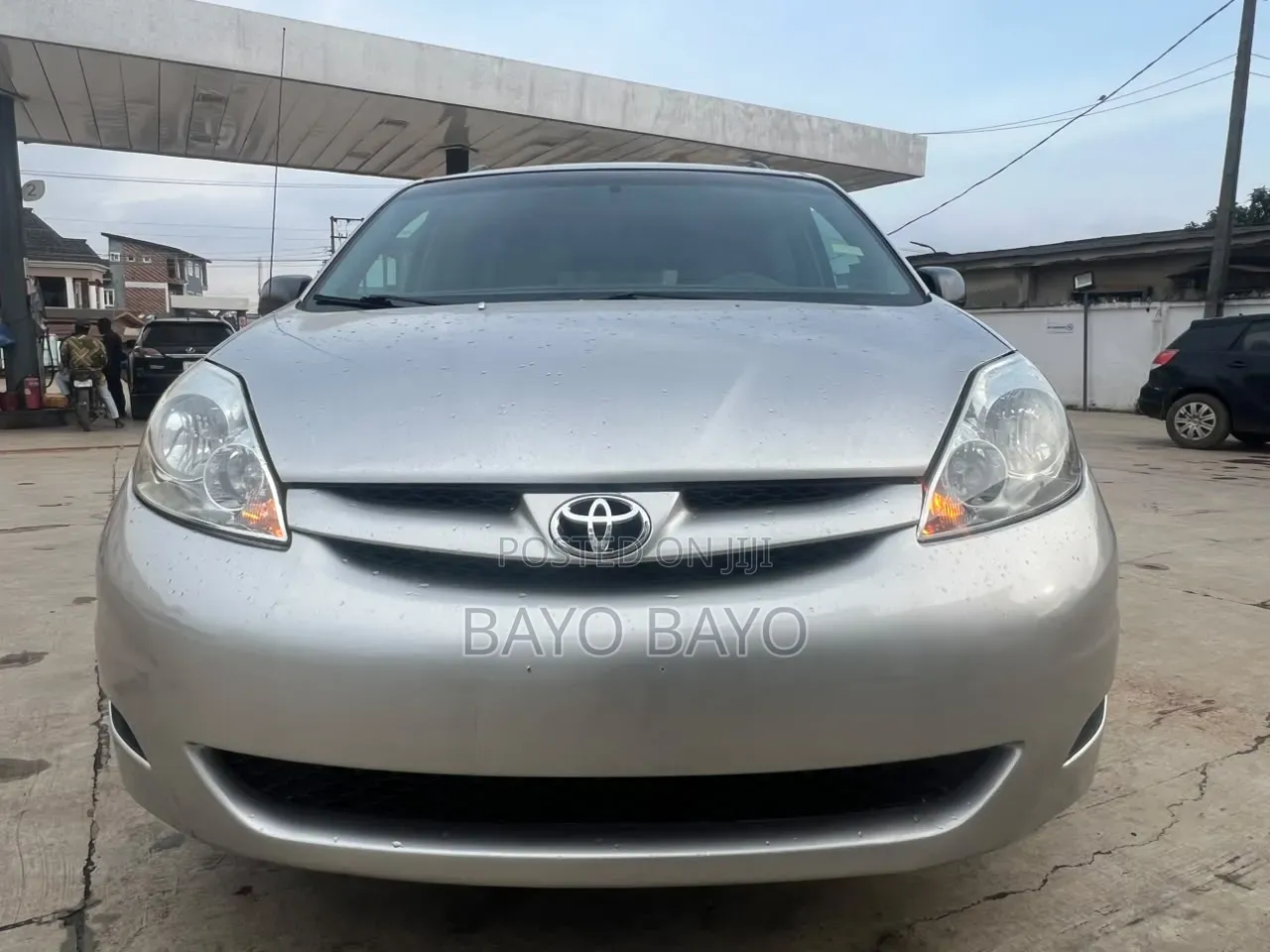 Toyota Sienna LE FWD 2006 Gold