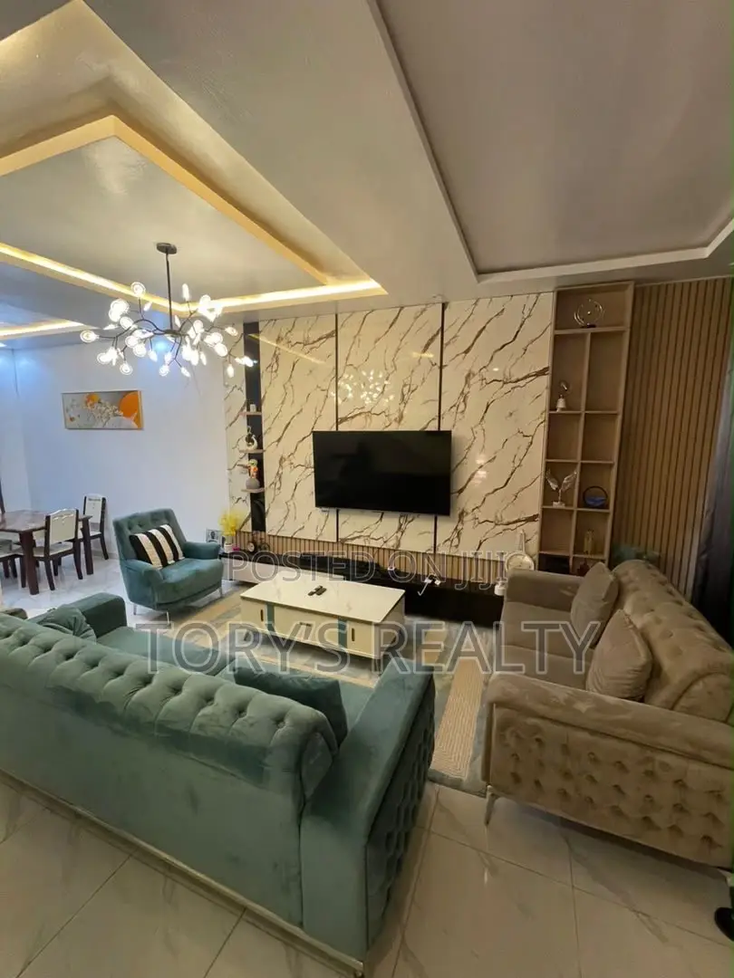 2bdrm Townhouse/Terrace in Lekki Phase 2 for sale
