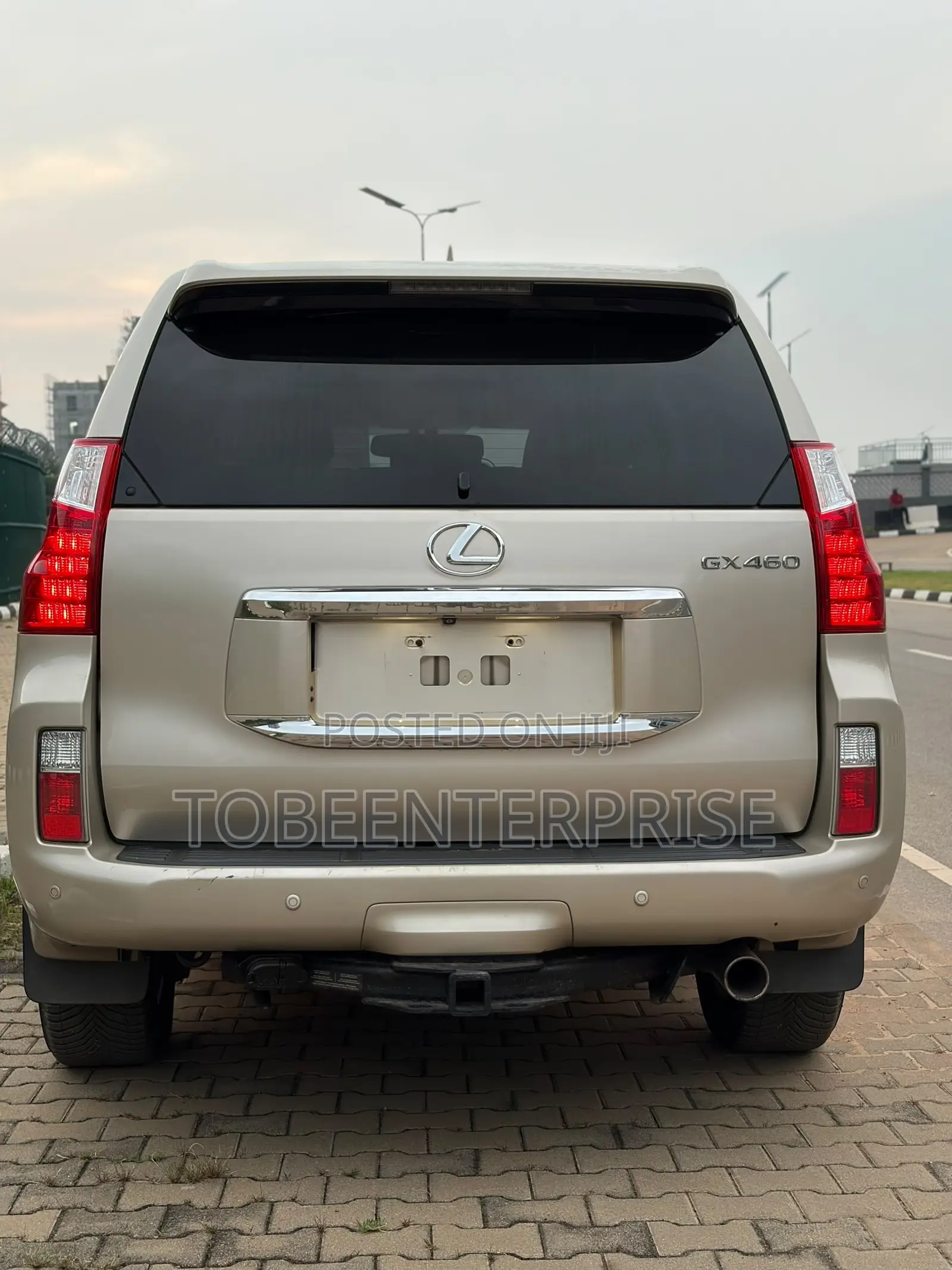 Lexus GX 2012 Gold