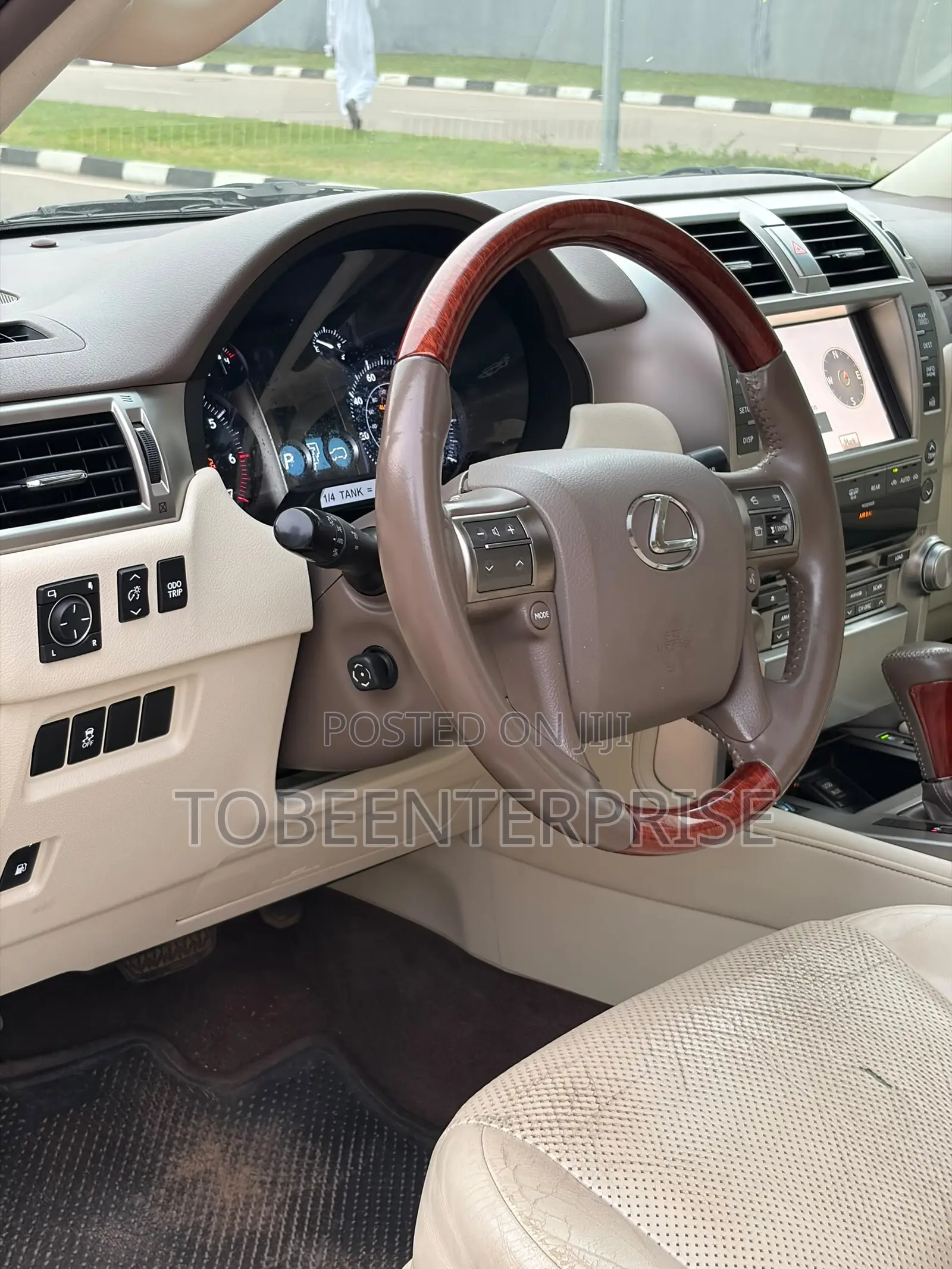 Lexus GX 2012 Gold