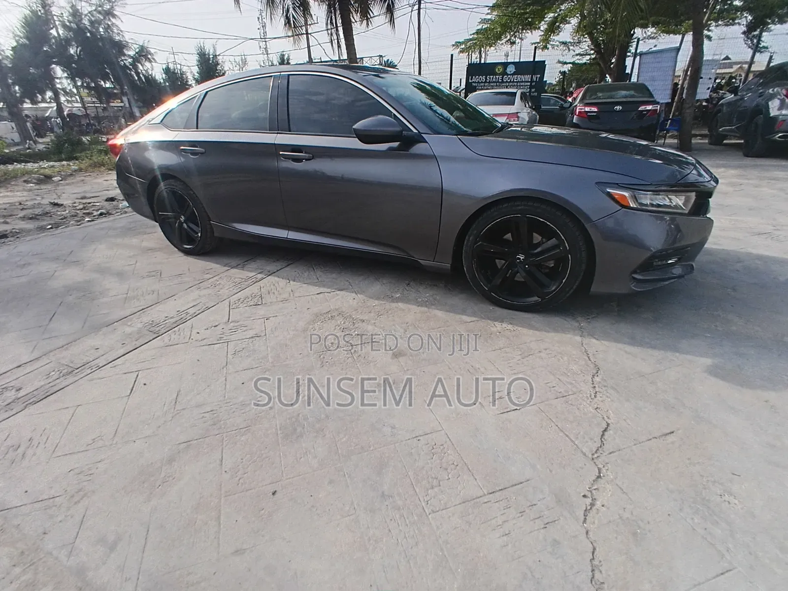 Honda Accord Sport (2.0L 4cyl Turbo 10A) 2019 Gray