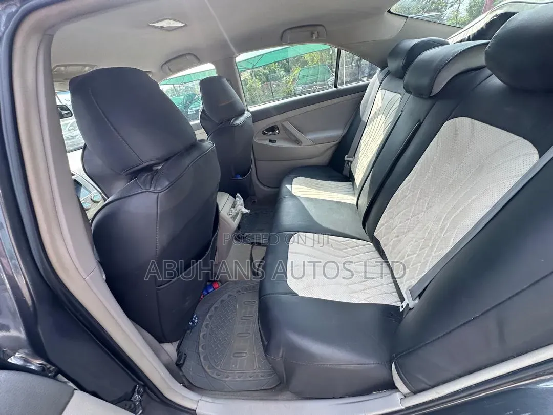 Toyota Camry 2007 Gray