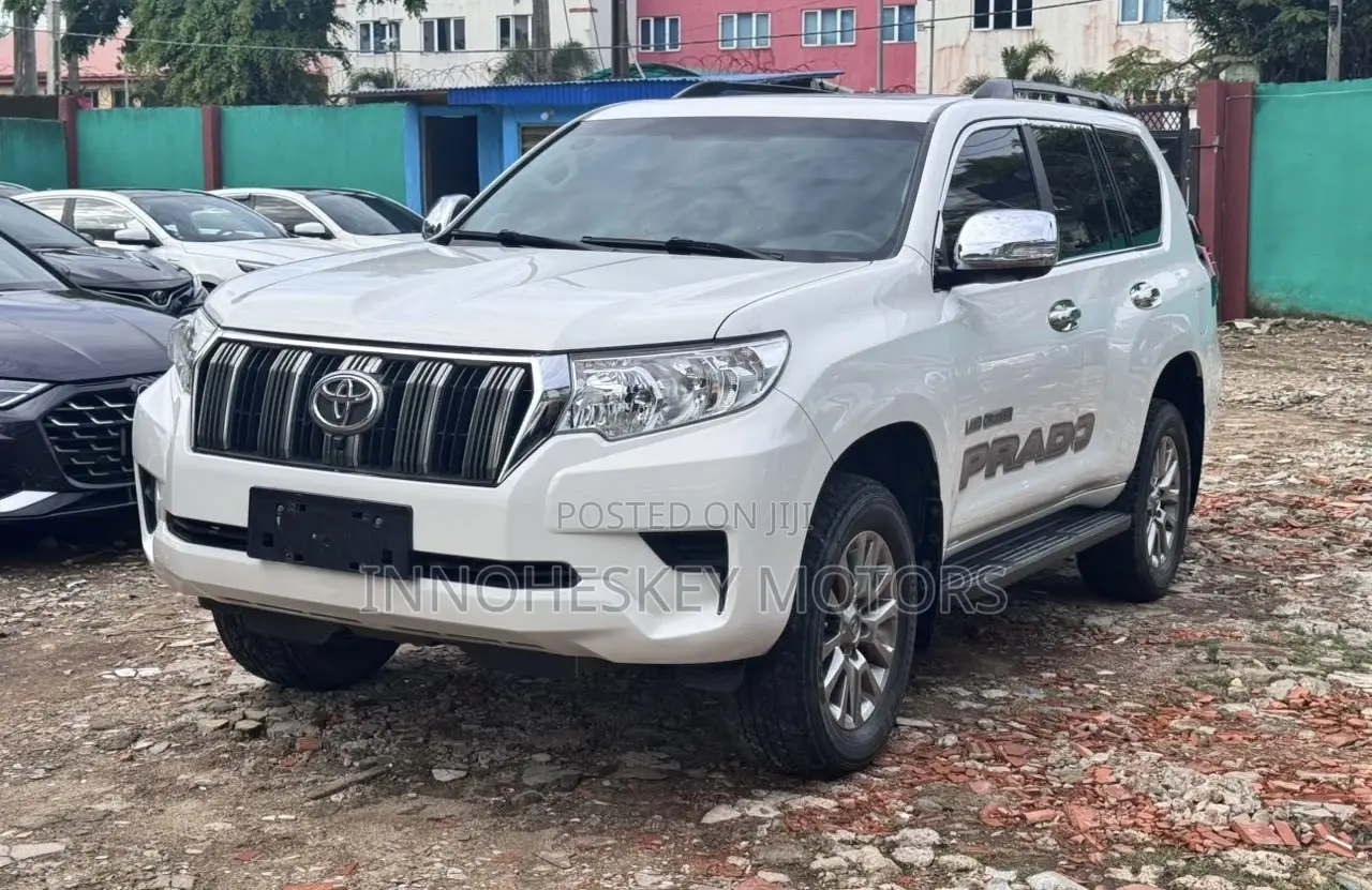 Toyota Land Cruiser Prado 2018 White