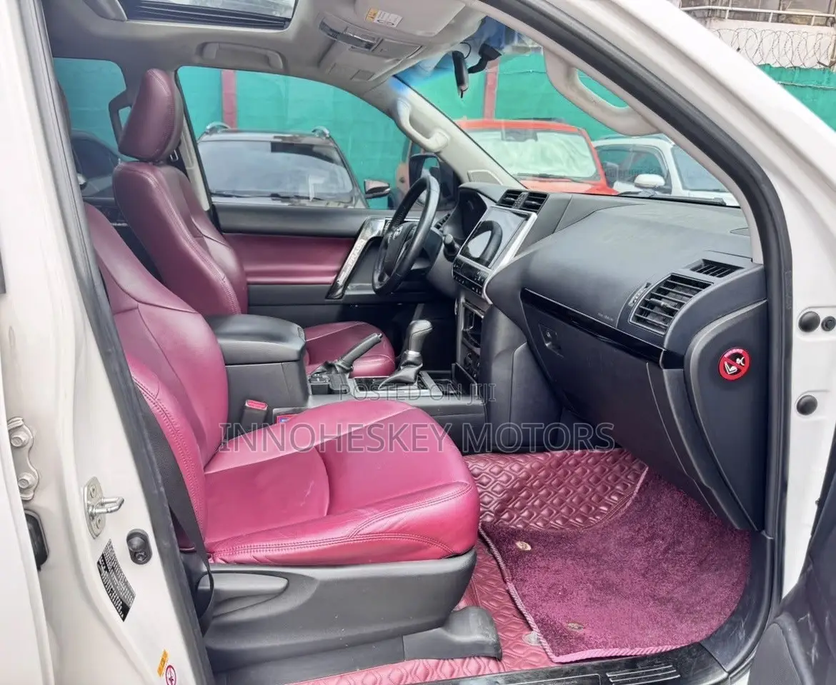 Toyota Land Cruiser Prado 2018 White