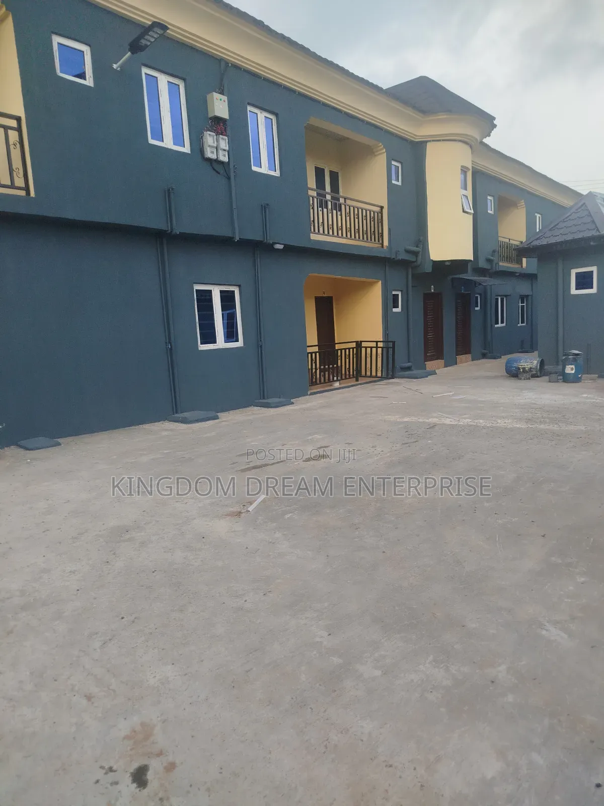 Mini Flat in Beckley Estate for rent