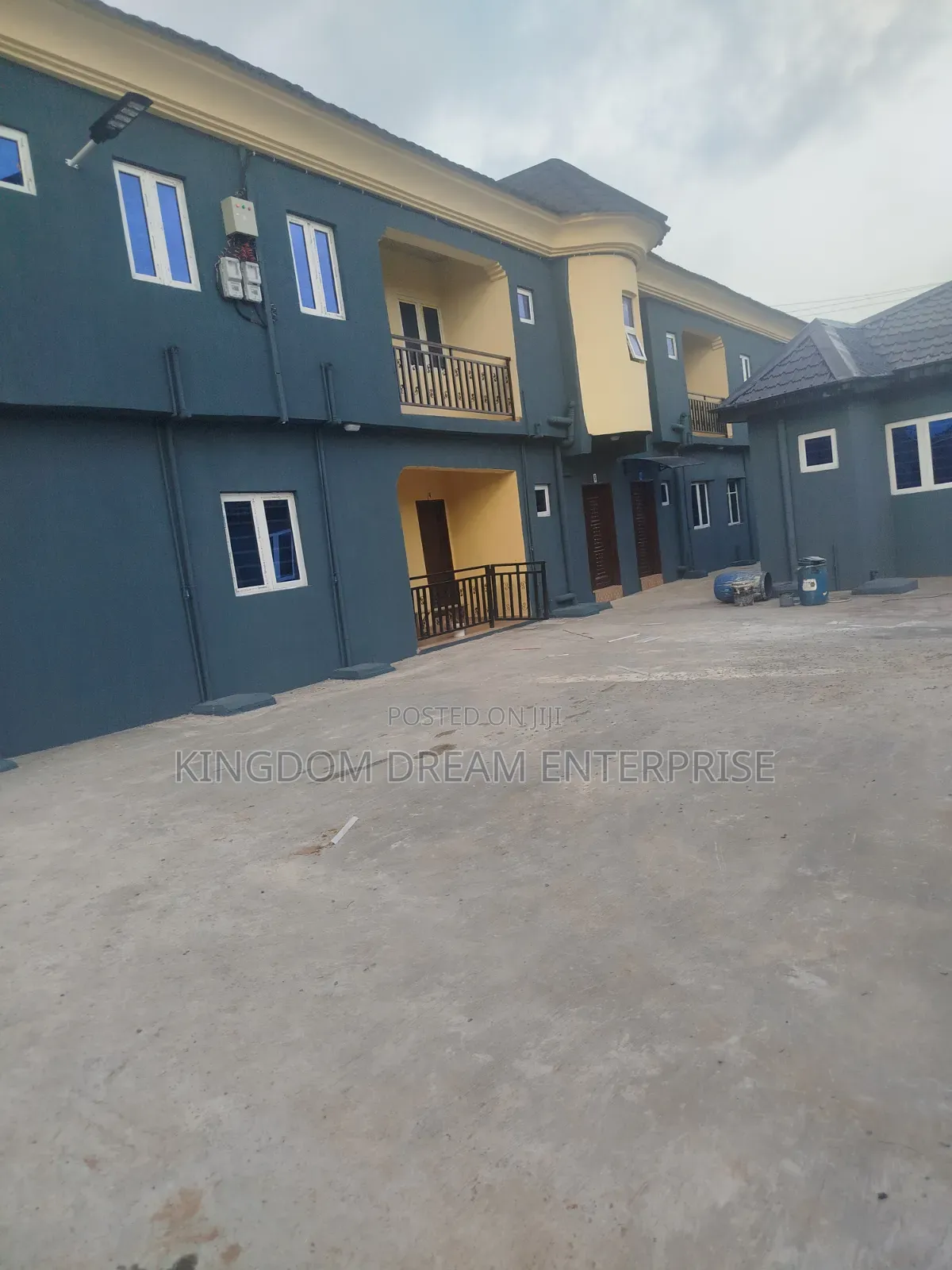 Mini Flat in Beckley Estate for rent
