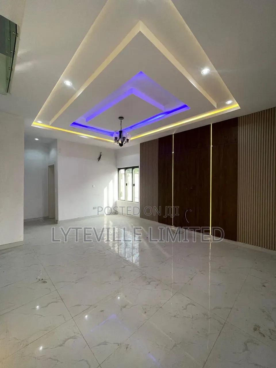 4bdrm Duplex in Ajiwe for sale