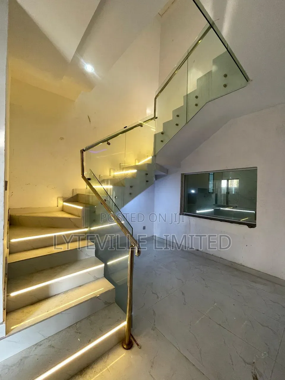 4bdrm Duplex in Ajiwe for sale