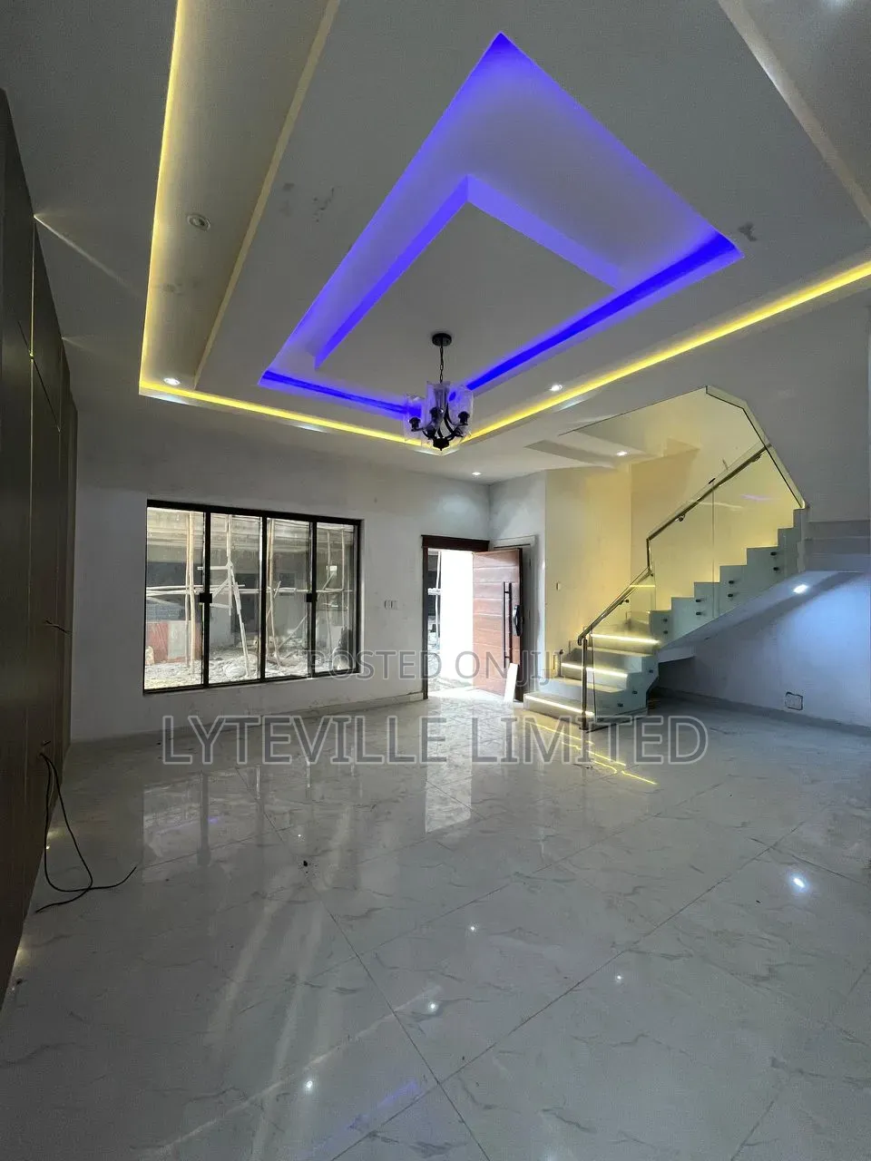 4bdrm Duplex in Ajiwe for sale