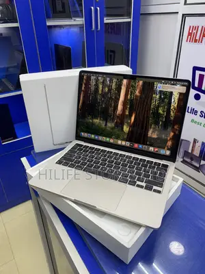 Laptop Apple MacBook Air 2024 M3 16GB Apple M3 SSD 256GB