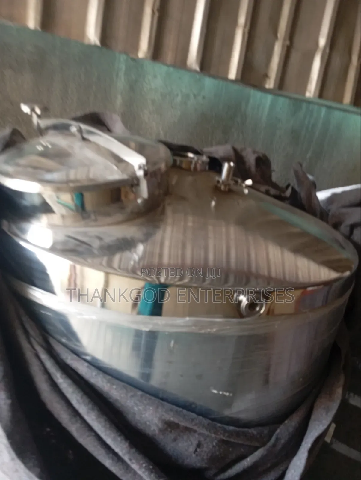 Mixing Tank Closed Type 1000l