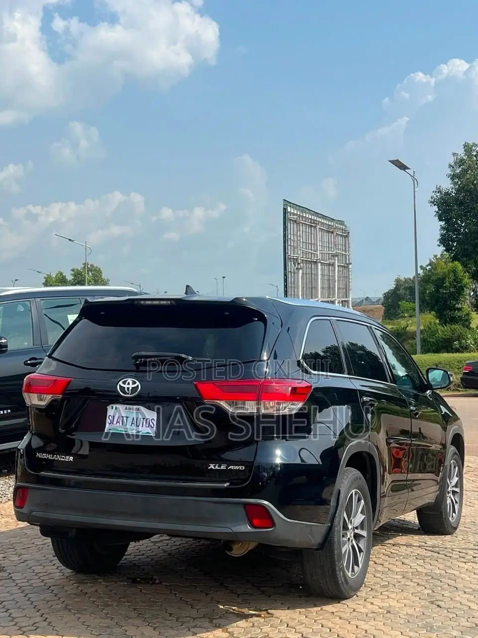 Toyota Highlander XLE 4x4 V6 (3.5L 6cyl 8A) 2017 Black