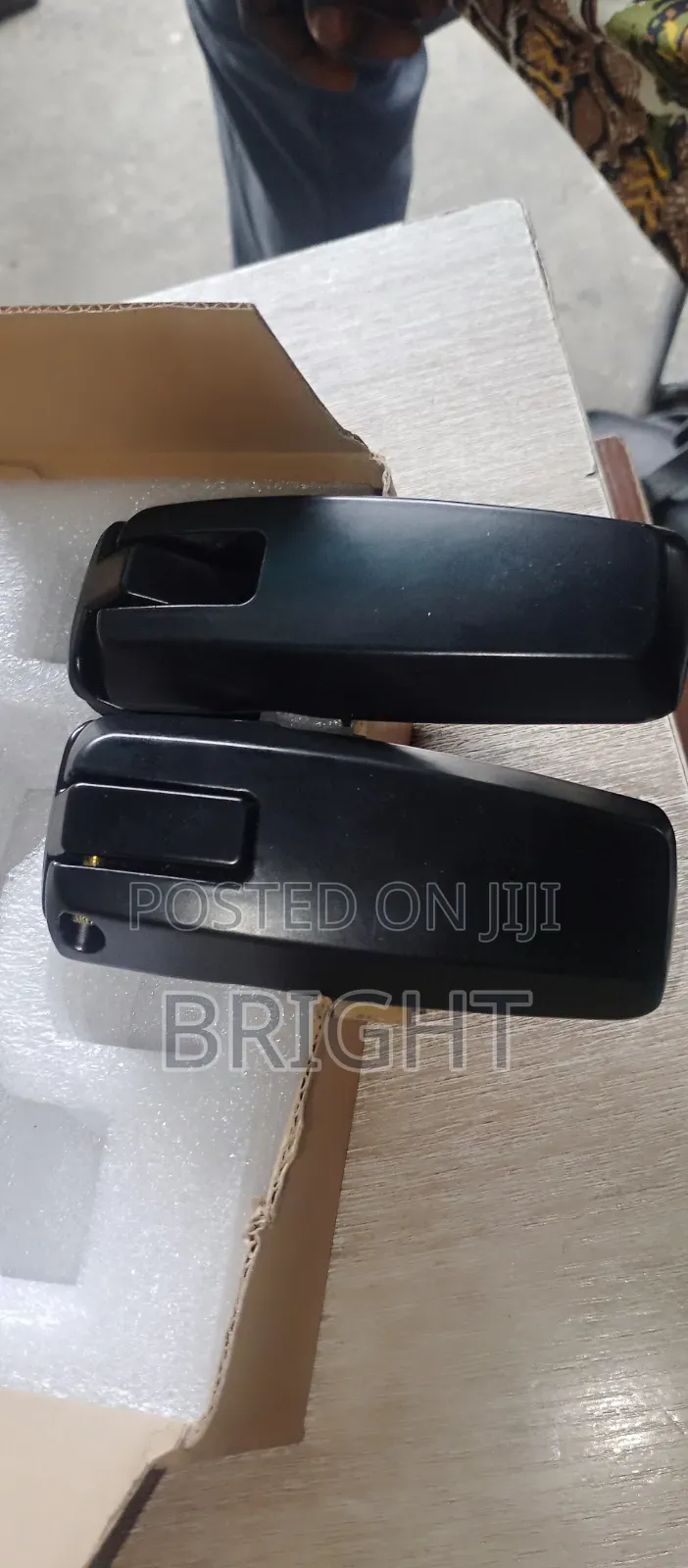 Back Glass Inches Ford Escape 2010