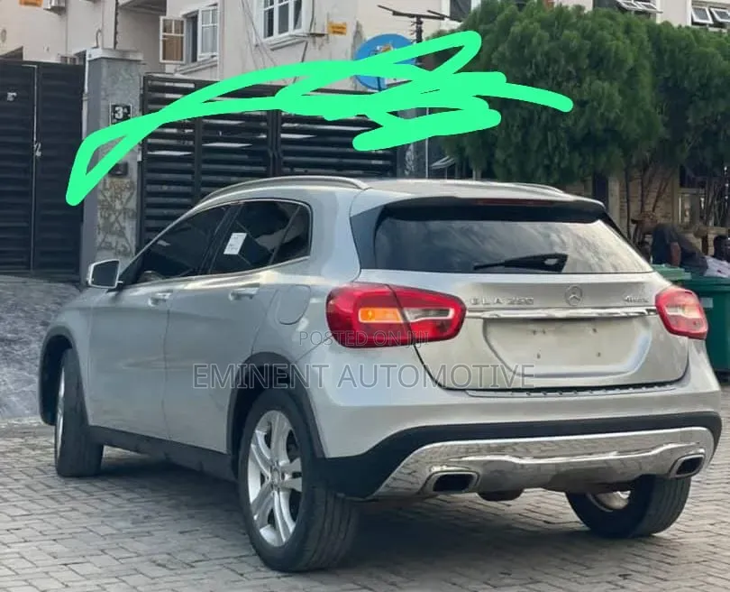 Mercedes-Benz GLA 250 2016 Silver