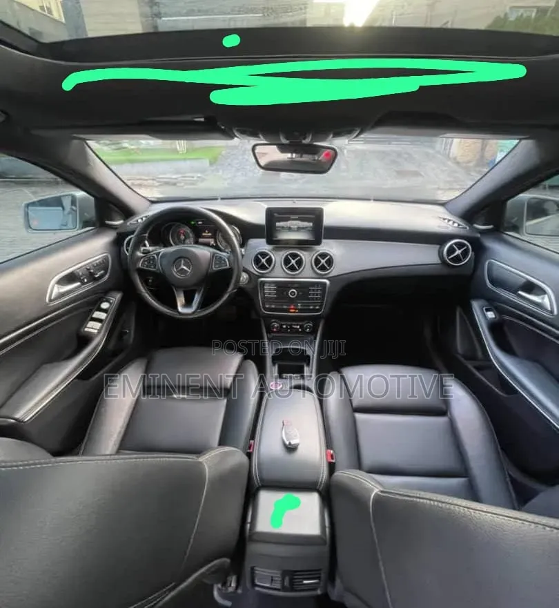 Mercedes-Benz GLA 250 2016 Silver