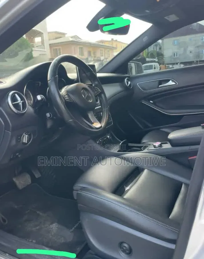 Mercedes-Benz GLA 250 2016 Silver