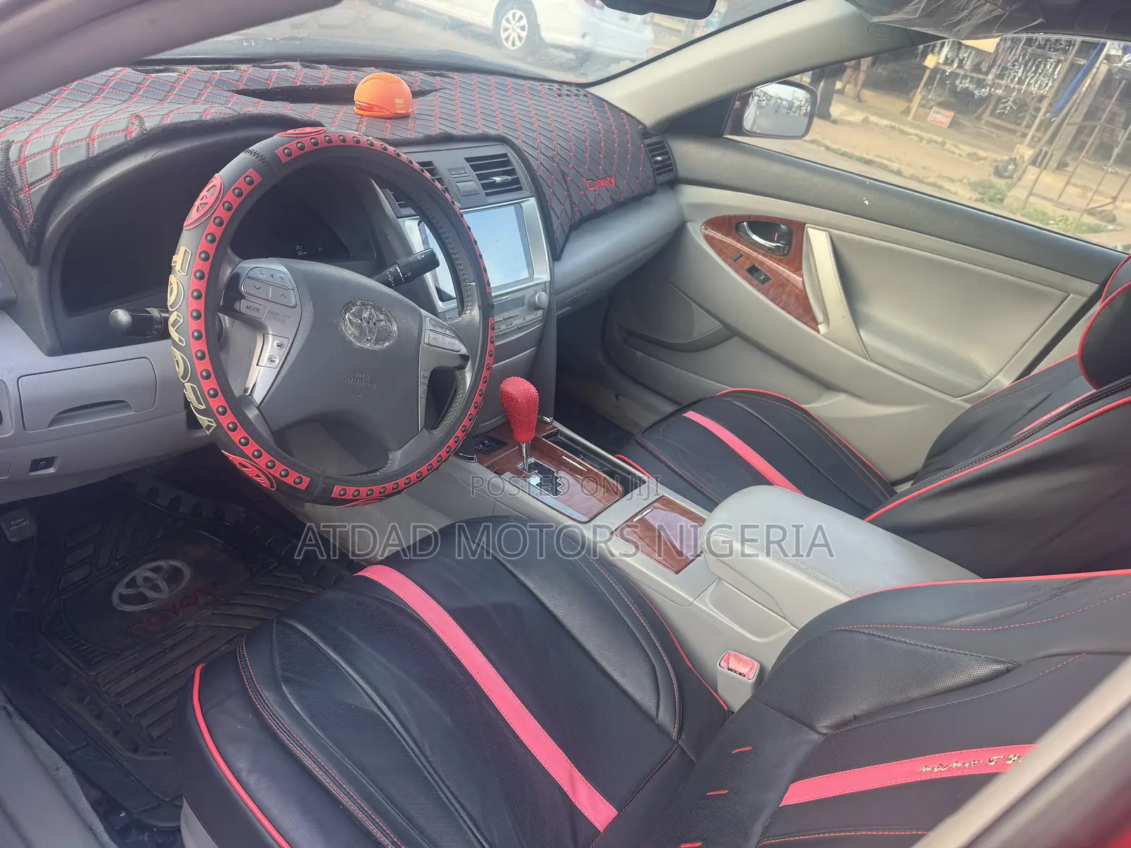 Toyota Camry XLE V6 4dr Sedan (3.5L 6cyl 6AM) 2010 Red