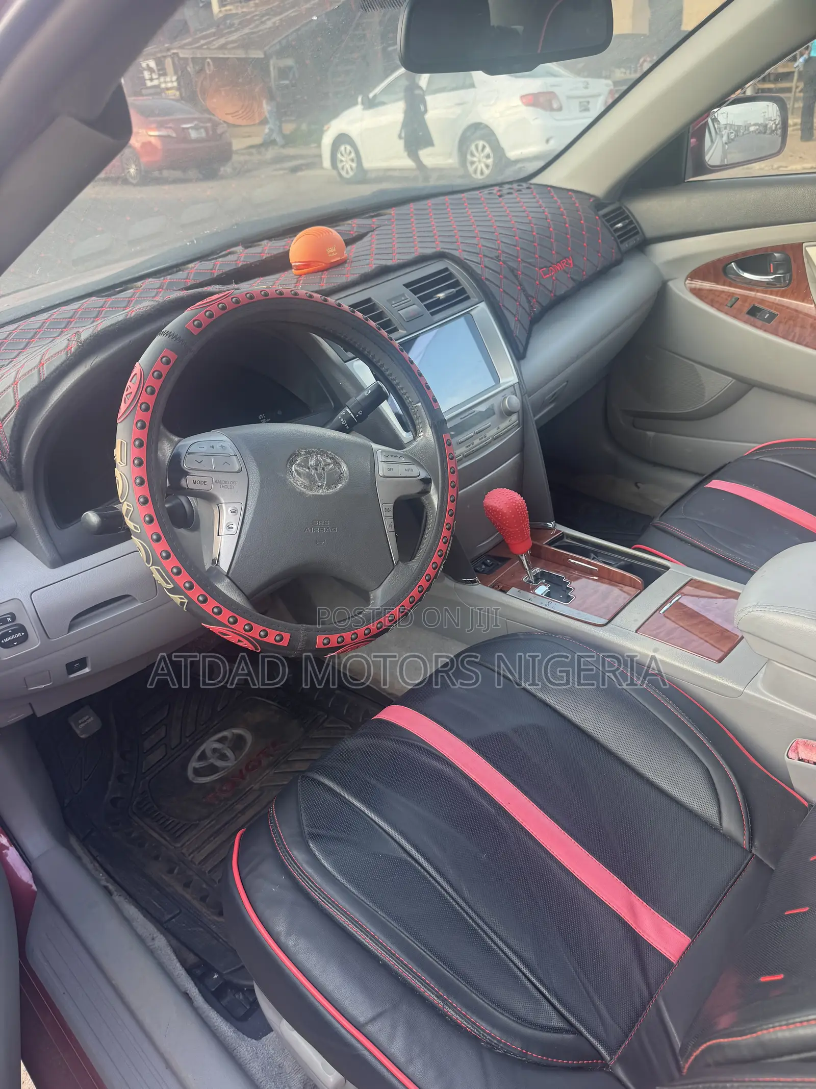 Toyota Camry XLE V6 4dr Sedan (3.5L 6cyl 6AM) 2010 Red