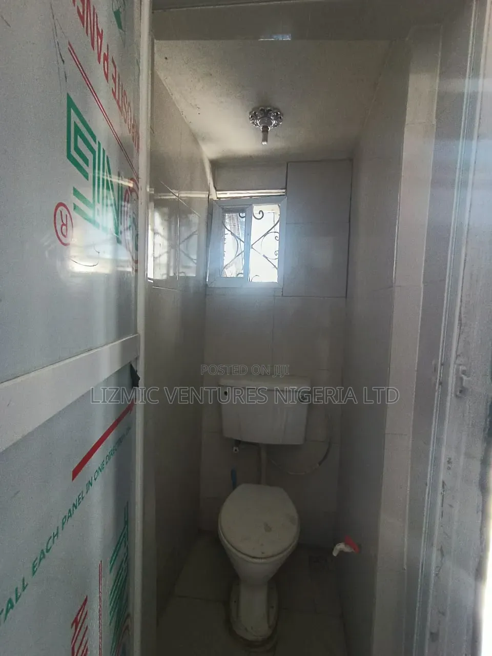 3bdrm Block of Flats in Hotel, Igando / Ikotun/Igando for sale