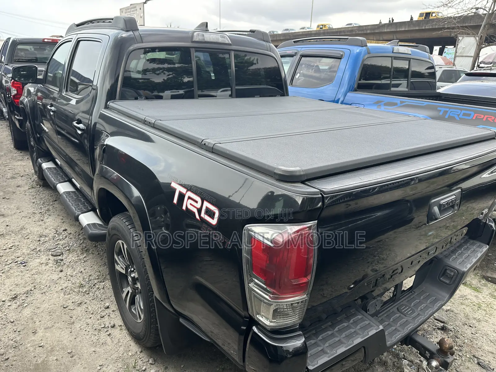 Toyota Tacoma 4dr Double Cab 2016 Black