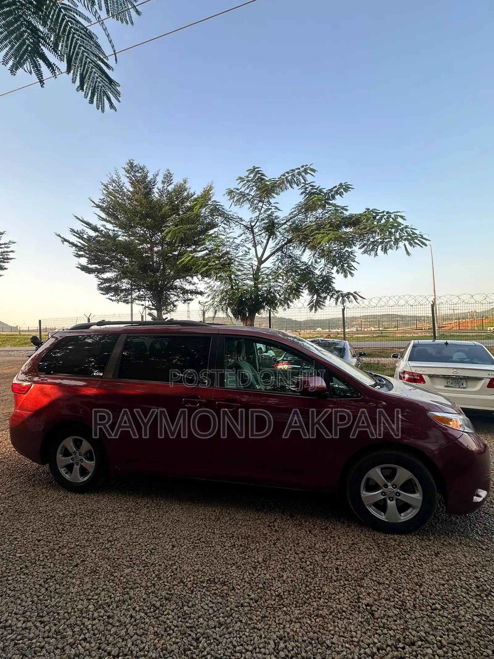 Toyota Sienna 2015 Burgundy