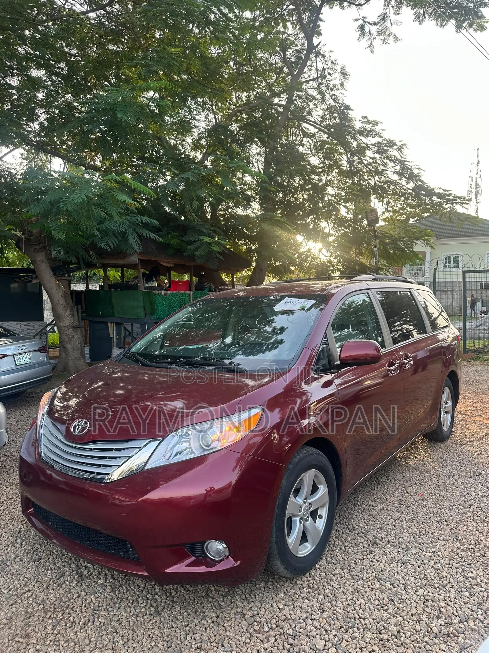 Toyota Sienna 2015 Burgundy