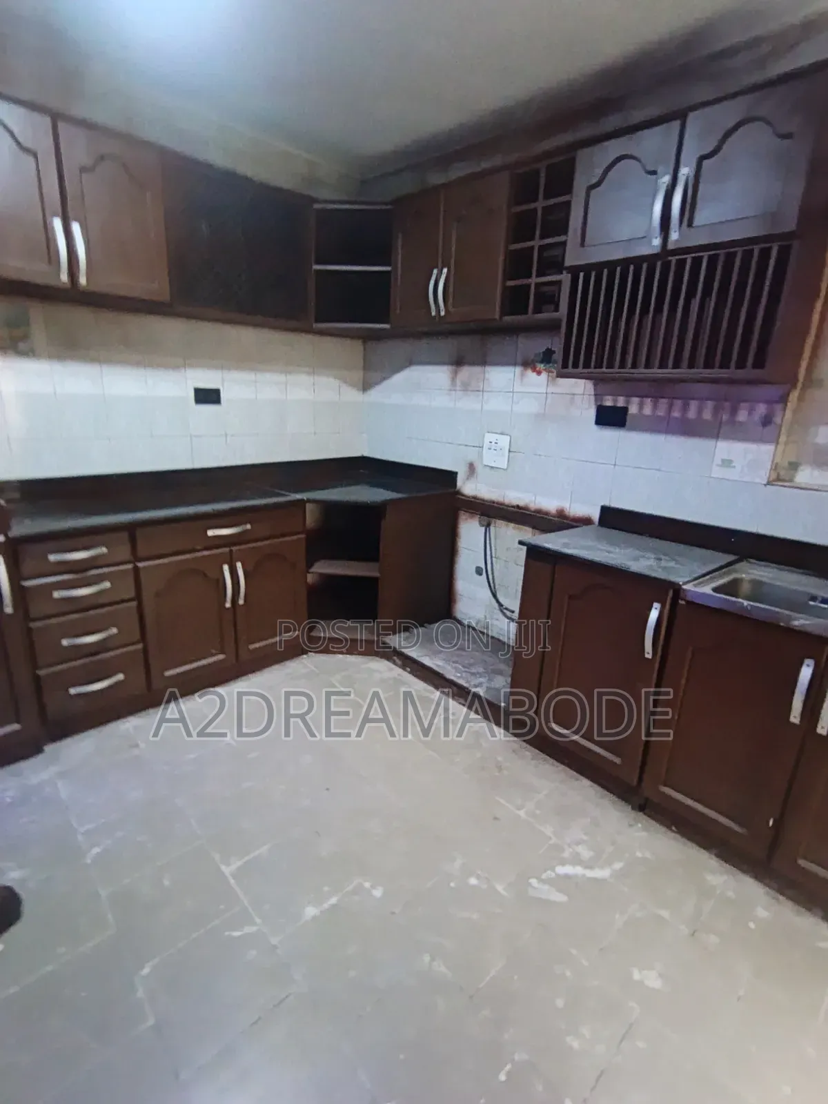 4bdrm Bungalow in Magodo, GRA Phase 1 for rent