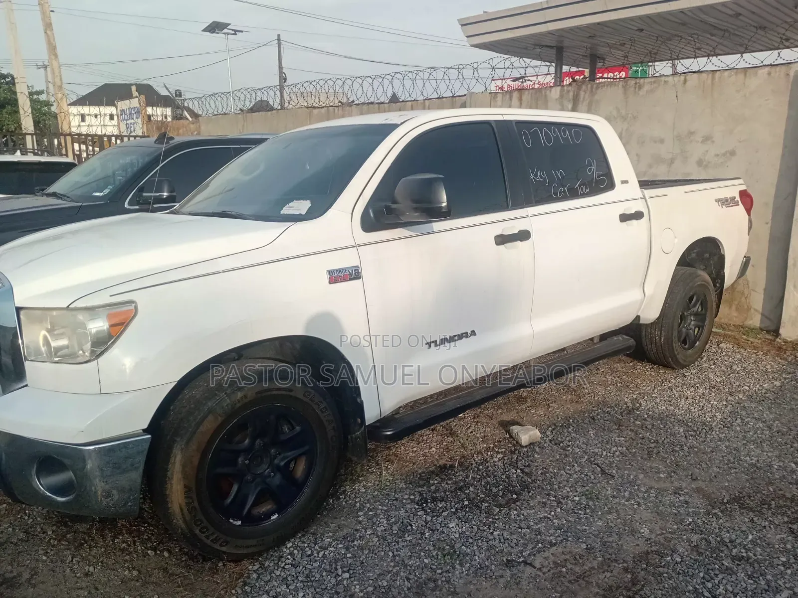 Toyota Tundra Regular Cab 4x4 2009 White