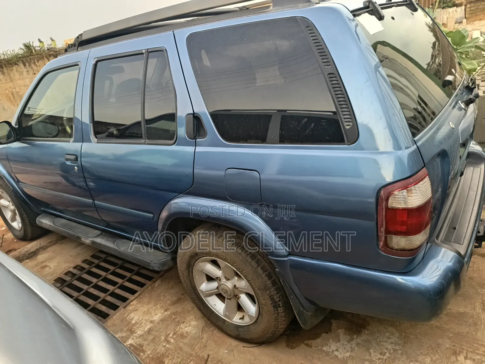 Nissan Pathfinder LE AWD SUV (3.5L 6cyl 4A) 2003 Blue
