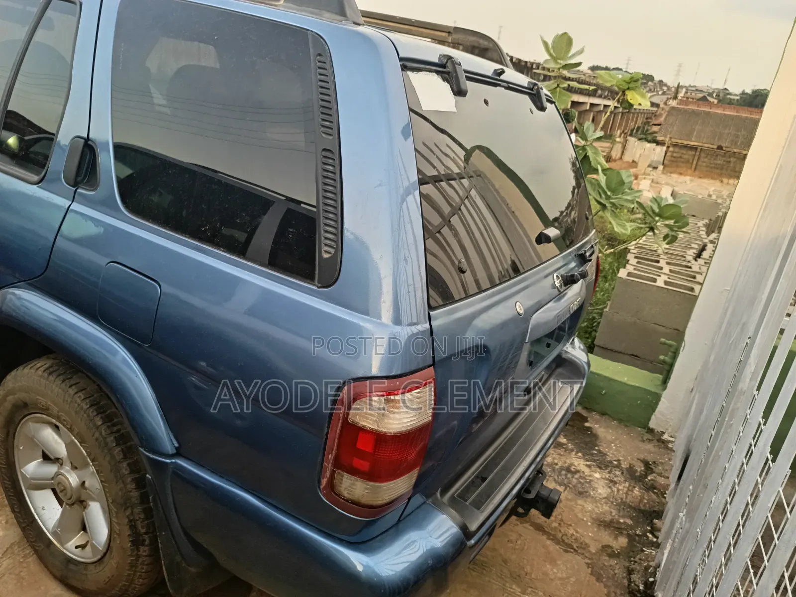 Nissan Pathfinder LE AWD SUV (3.5L 6cyl 4A) 2003 Blue