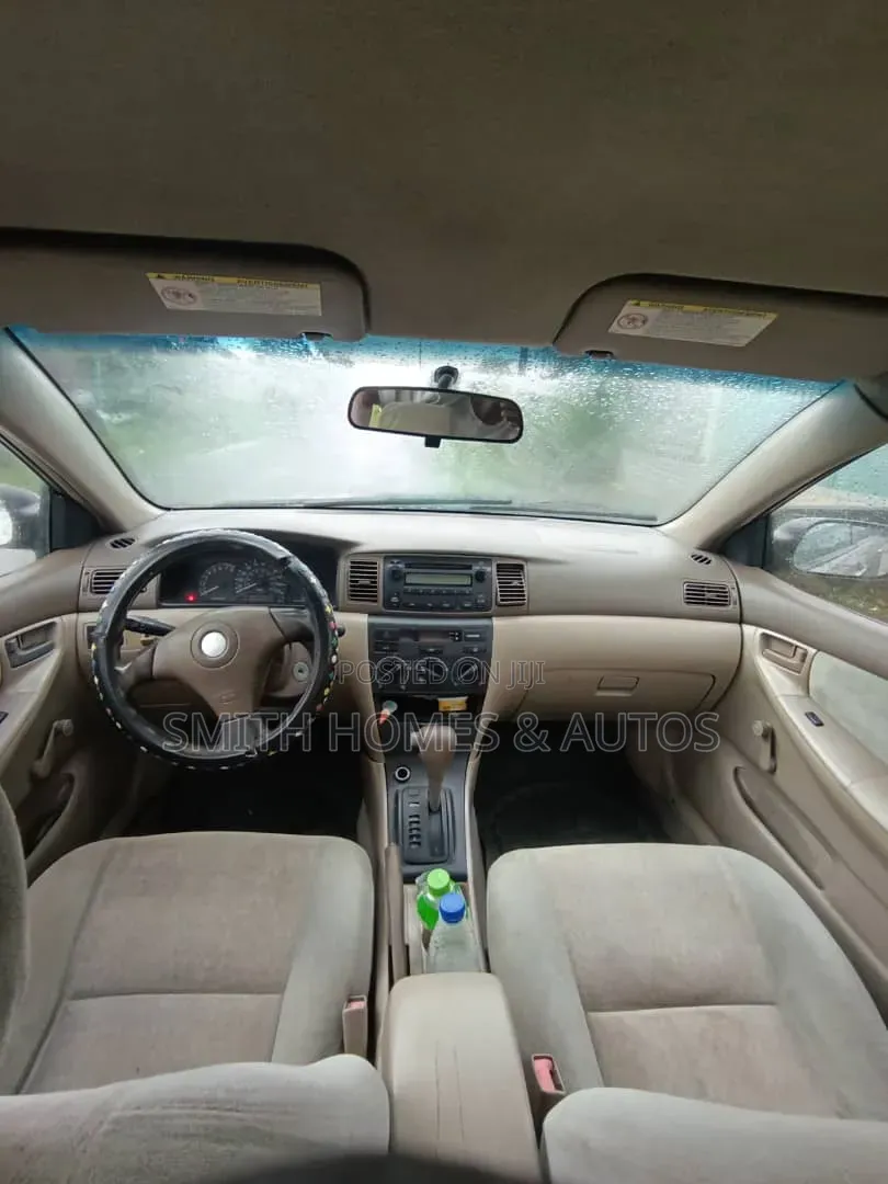 Toyota Corolla 2004 Silver