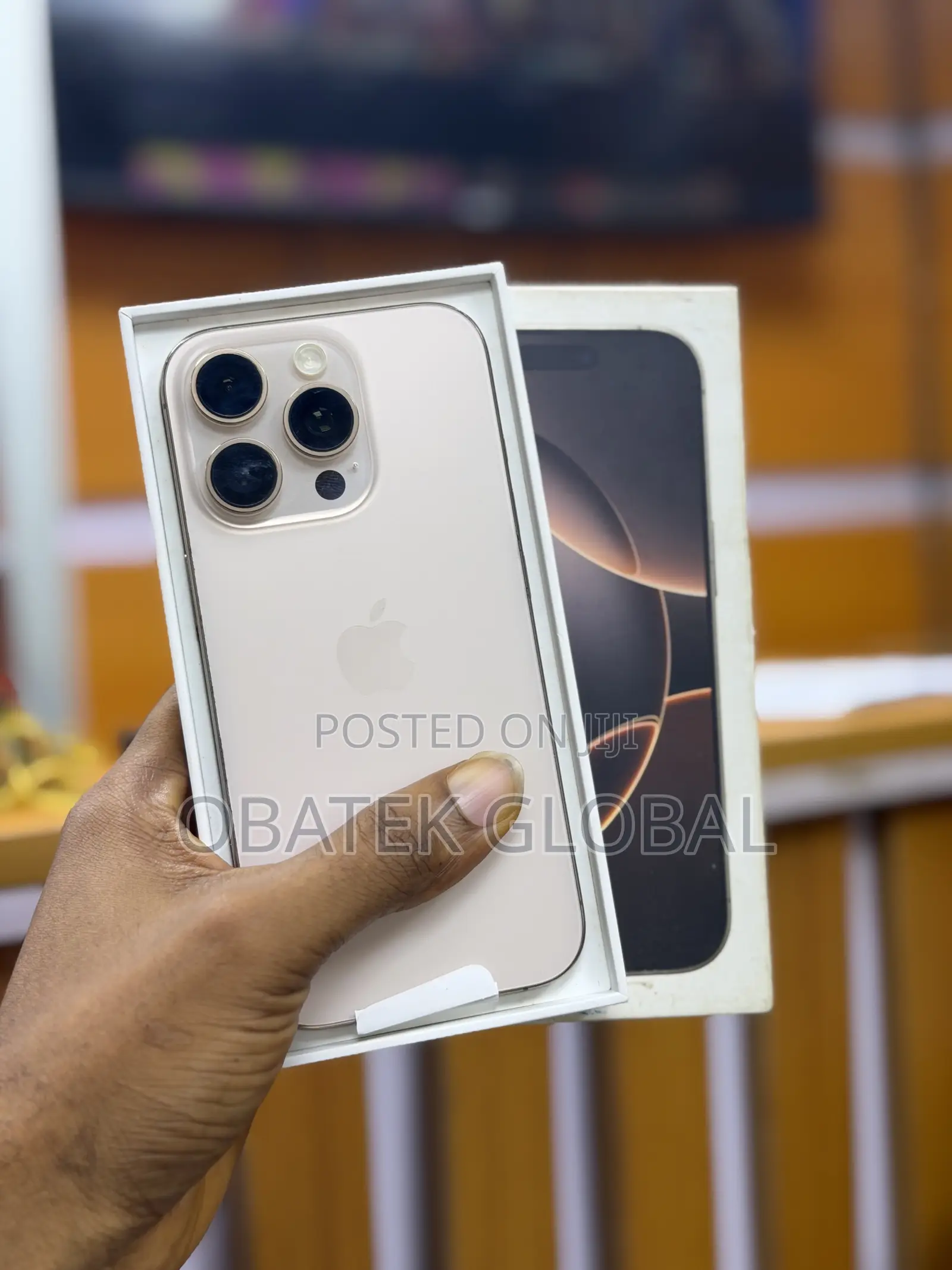 Apple iPhone 16 Pro 256 GB Gold