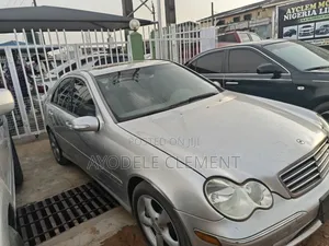 Mercedes-Benz C300 2005 Silver