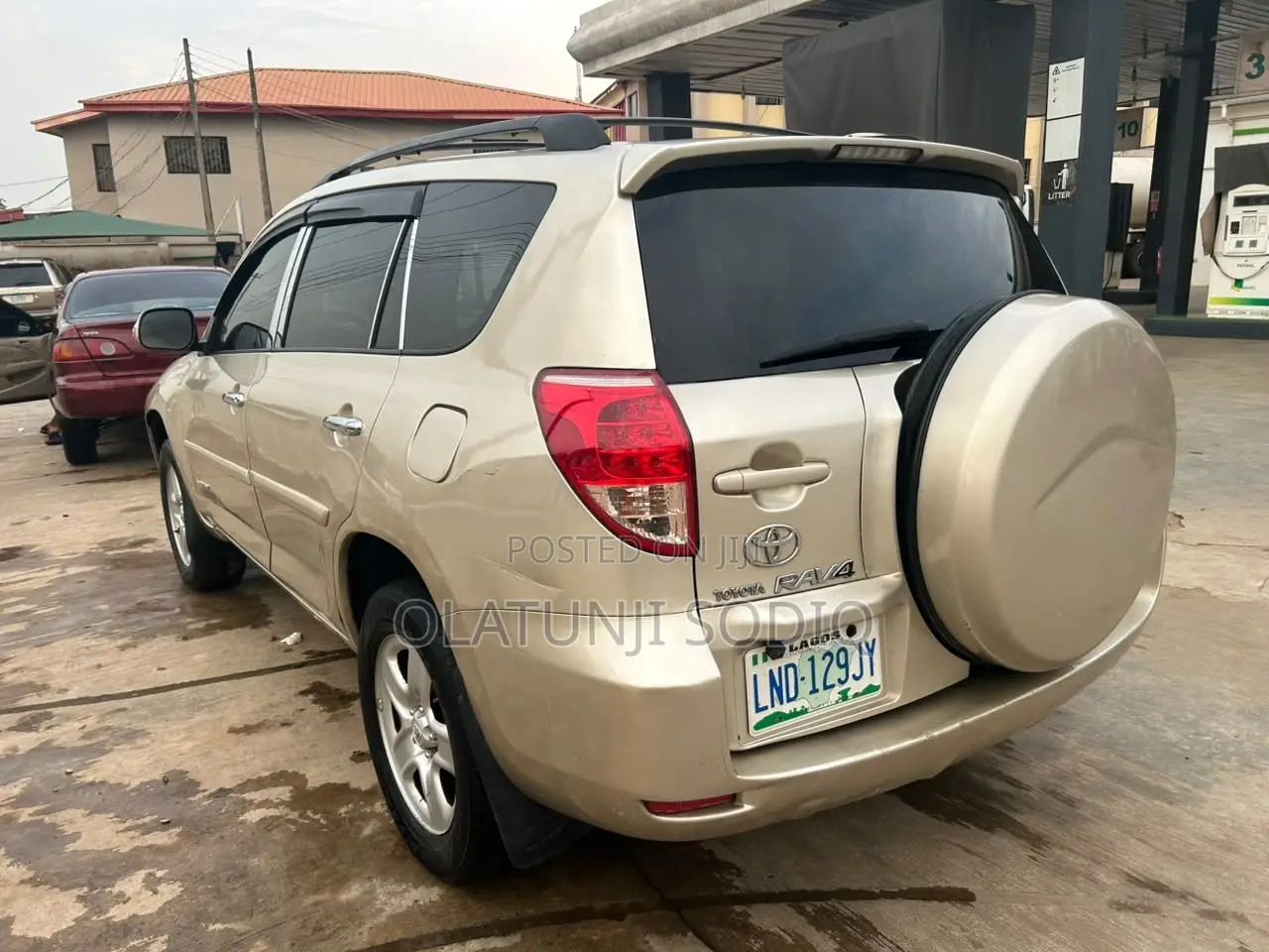 Toyota RAV4 Limited V6 2008 Gold
