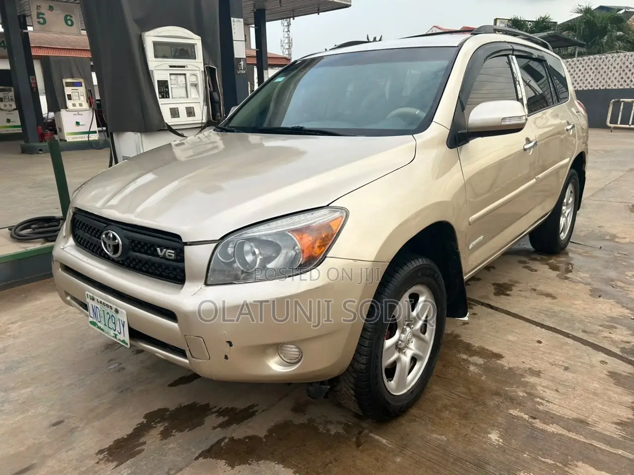Toyota RAV4 Limited V6 2008 Gold