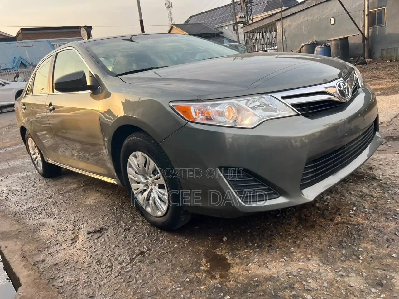 Toyota Camry LE 4dr Sedan (2.5L 4cyl 6A) 2013 Green