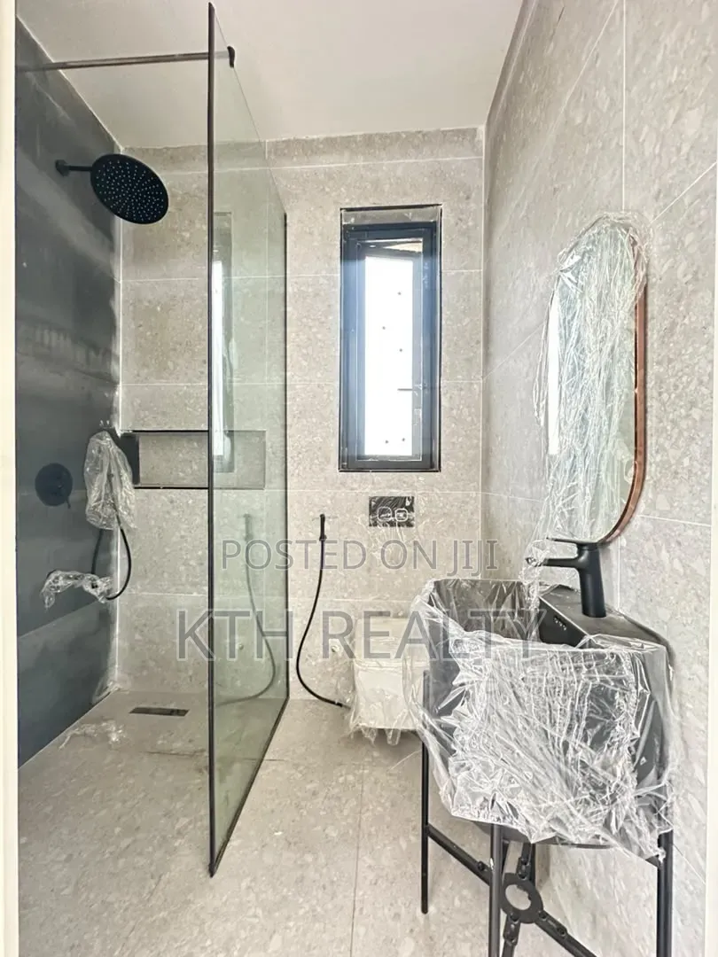 4bdrm Duplex in Old Ikoyi for sale