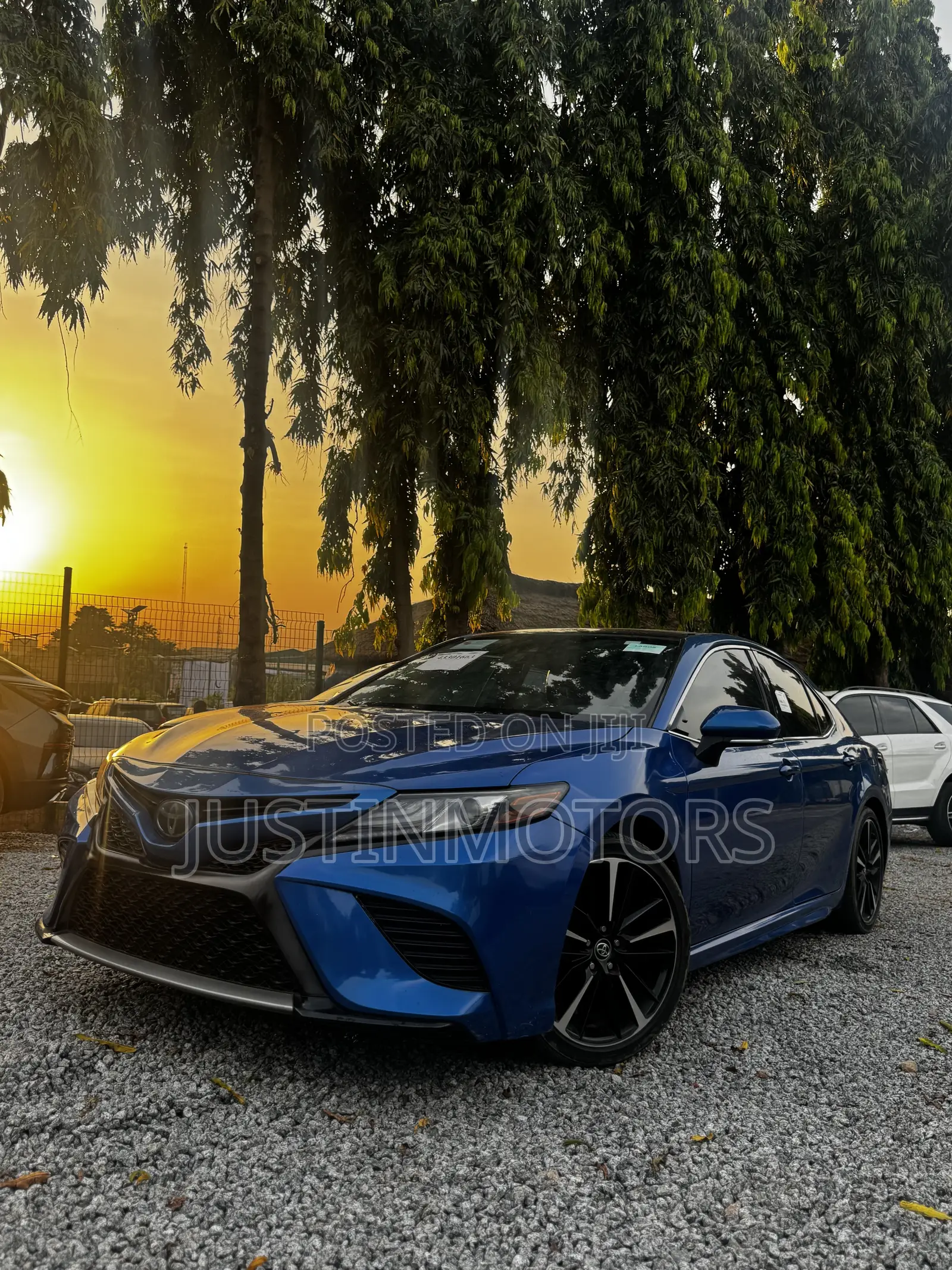 Toyota Camry XSE (2.5L 4cyl 8A) 2019 Blue