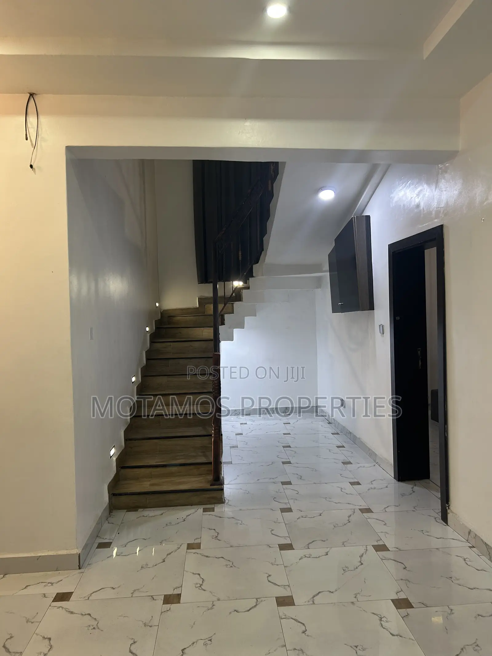 5bdrm Duplex in Majesty Estate, Obio-Akpor for sale