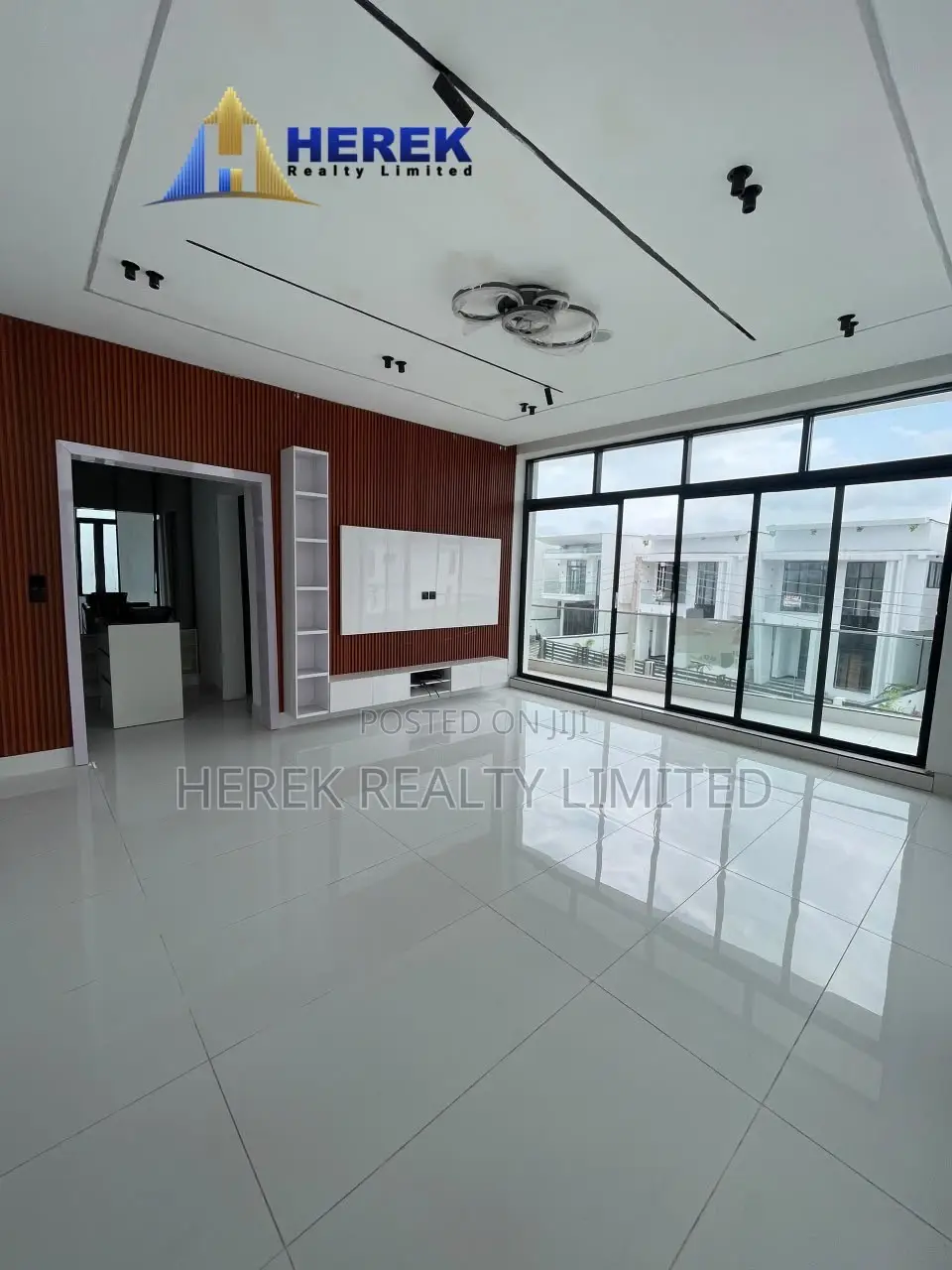 5bdrm Duplex in Lekki Palm City, Ado / Ajah for sale
