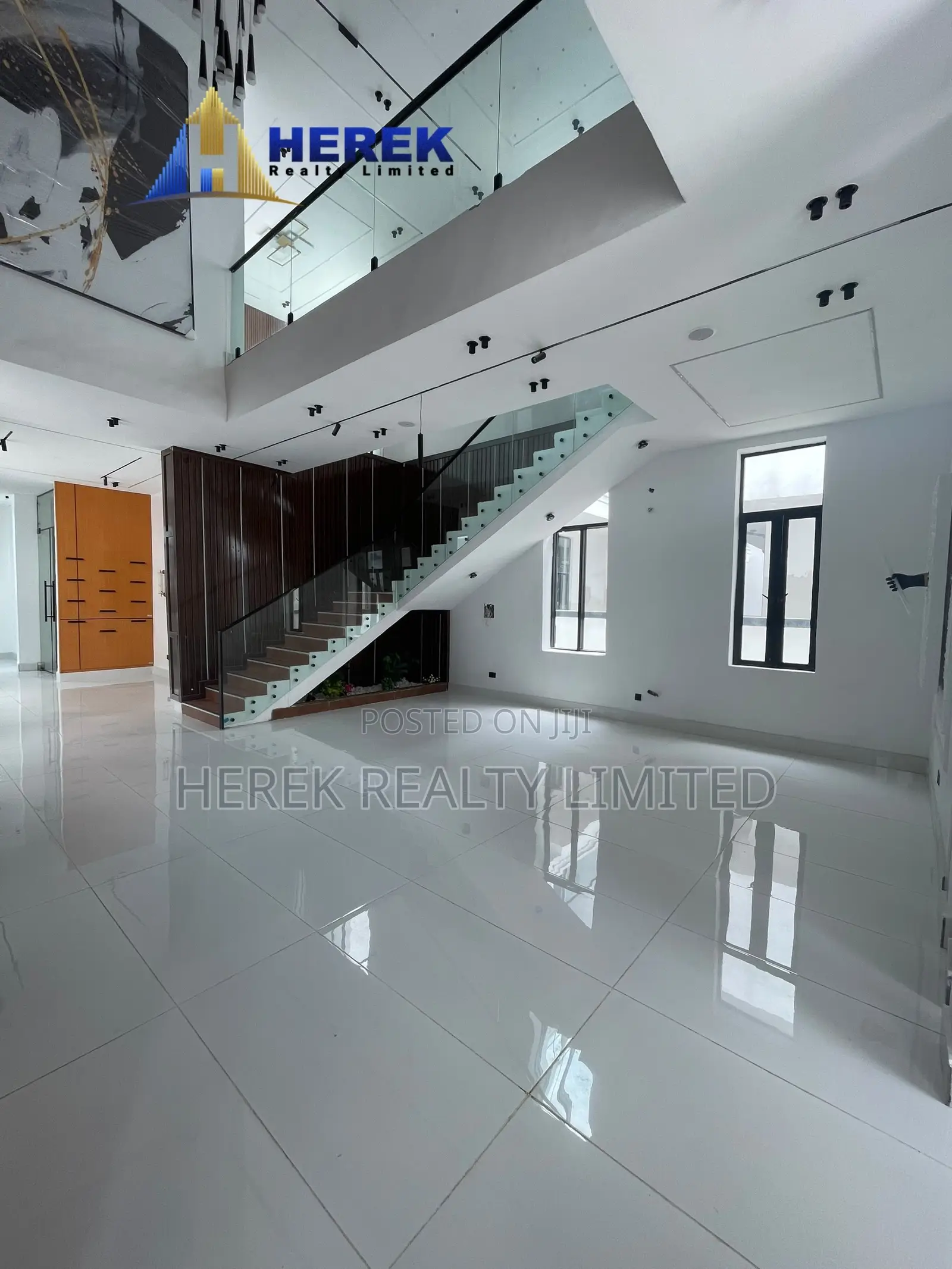 5bdrm Duplex in Lekki Palm City, Ado / Ajah for sale