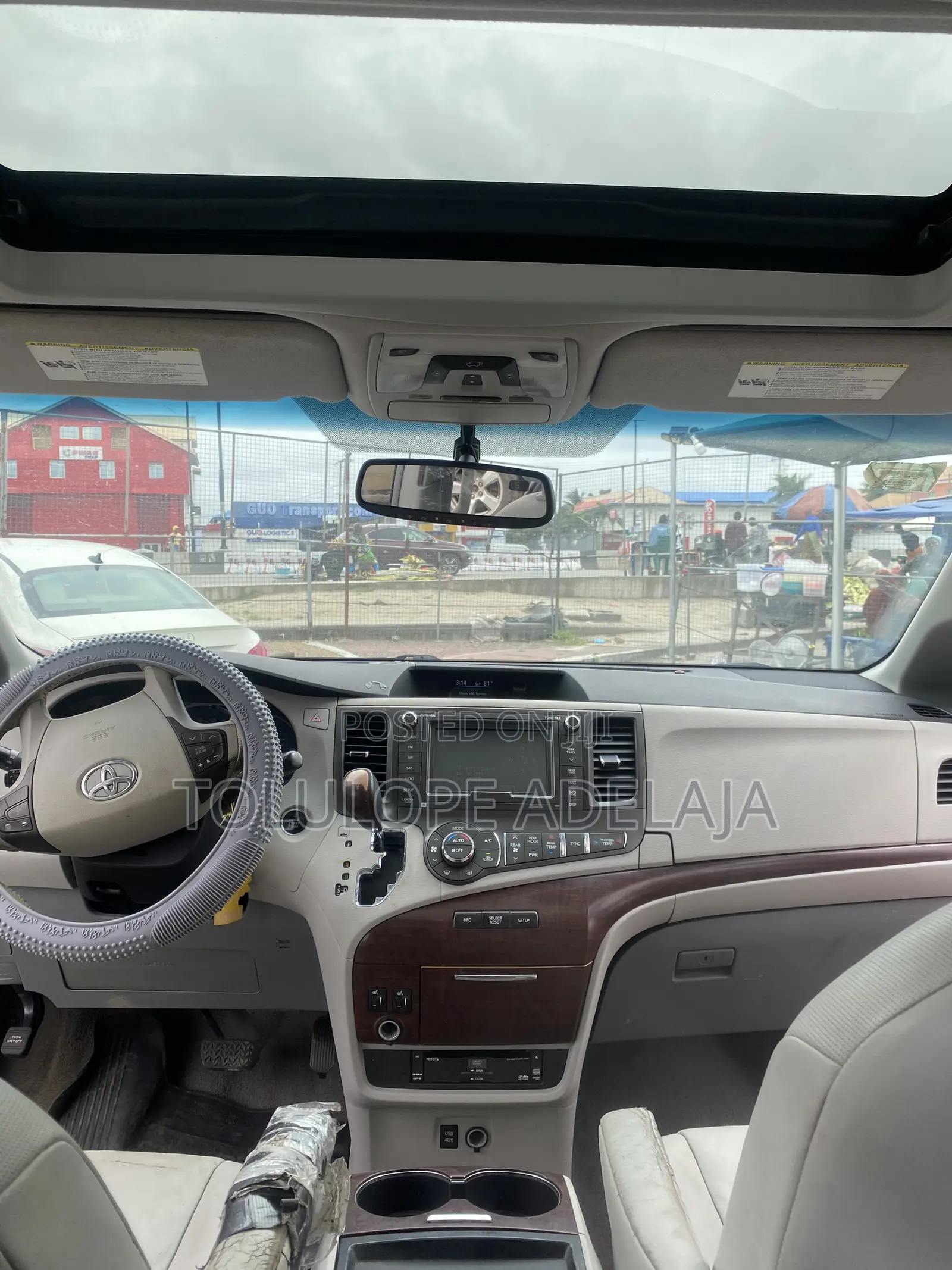 Toyota Sienna XLE 7 Passenger Mobility 2011 Silver