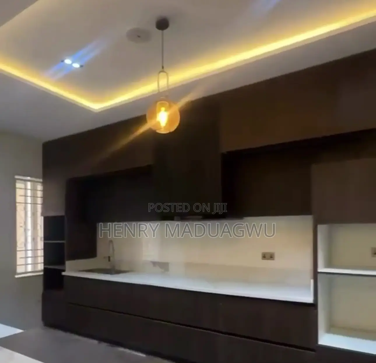 5bdrm Mansion in Asokoro for sale