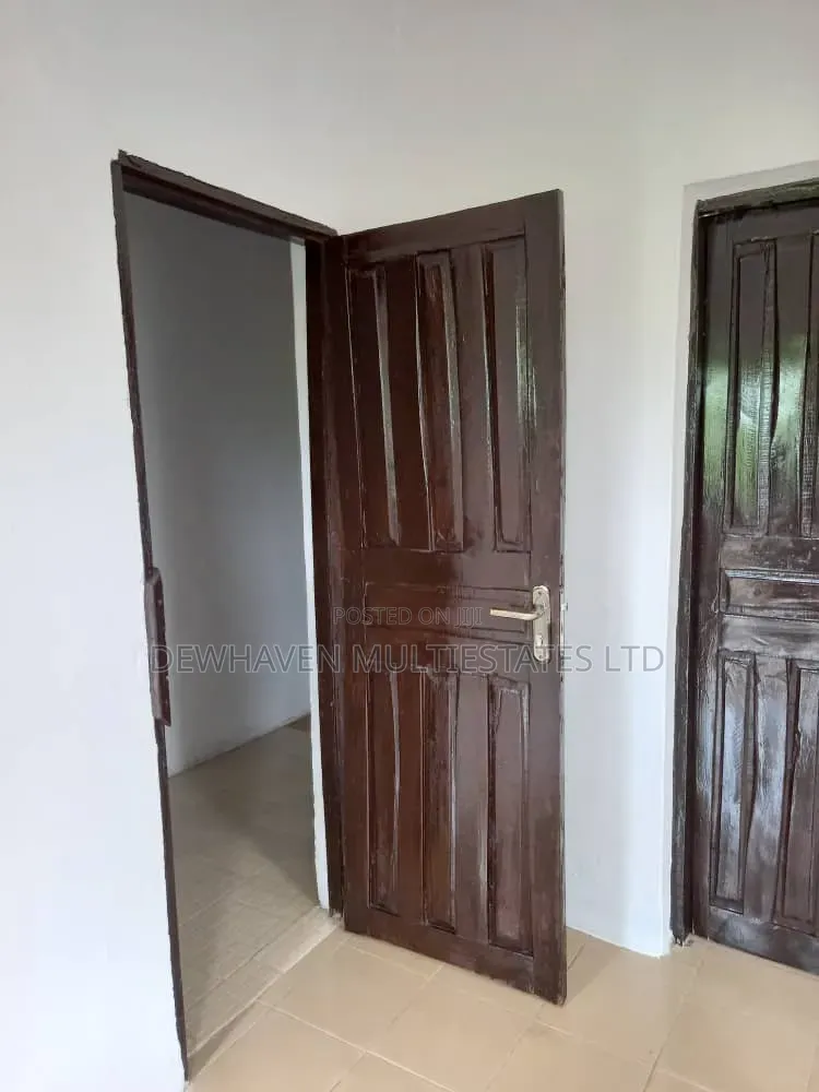 3bdrm Bungalow in Obafemi-Owode for sale