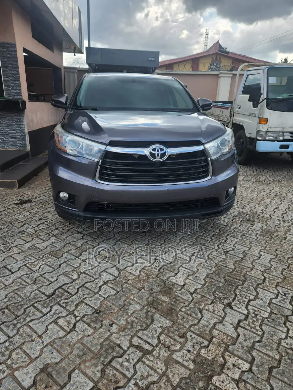 Toyota Highlander LE Plus V6 4x4 (3.5L 6cyl 6A) 2016 Gray